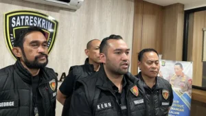 Modus Polisi Gadungan, Sejoli Kehilangan Motor saat COD di Palmerah